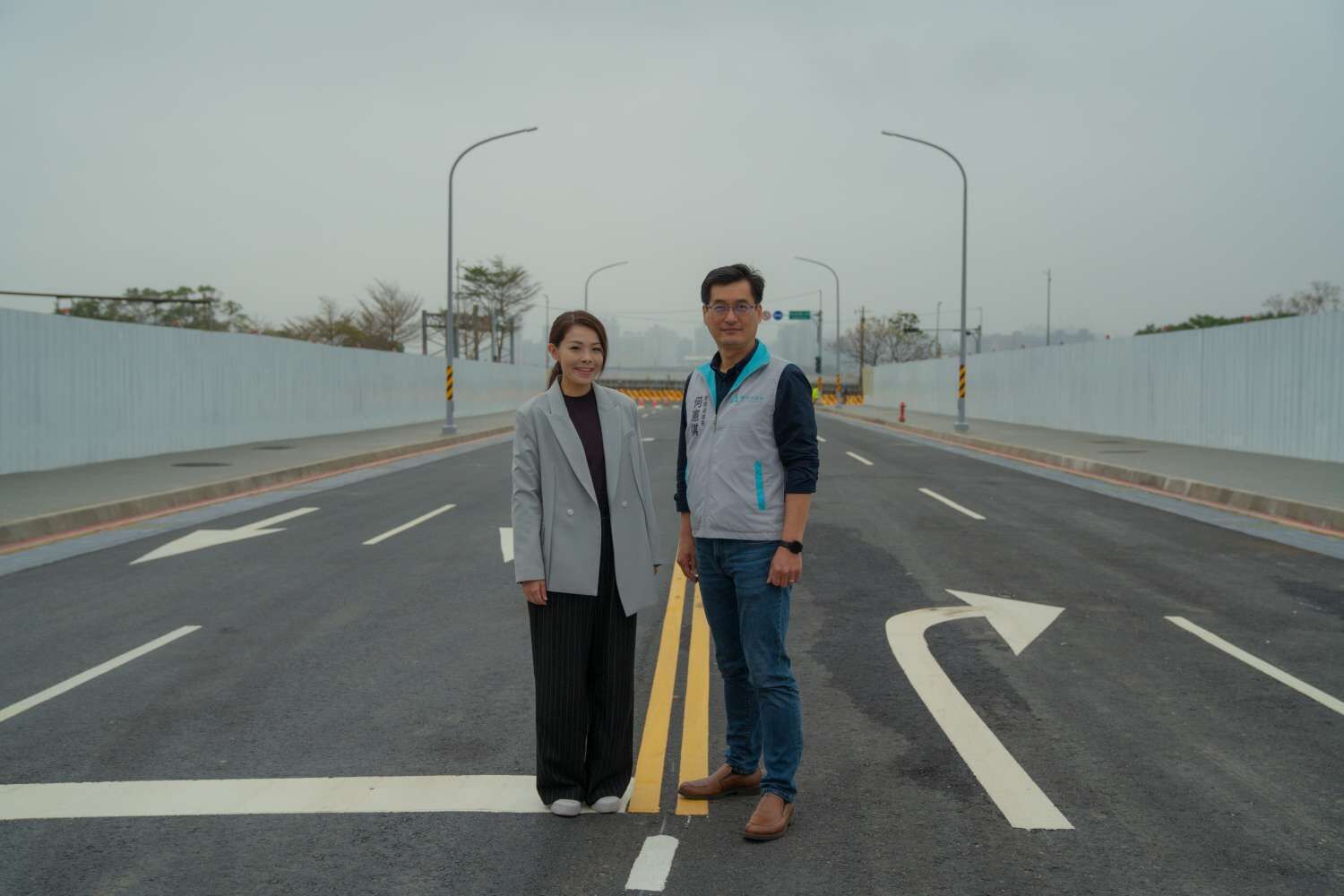 新竹市慈濟路及關新路延伸段提前2年於今日開放通車。